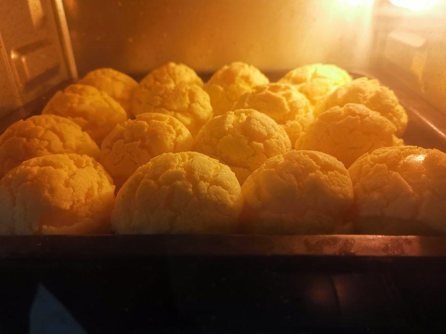 一口就爆浆的卡士达酥皮泡芙