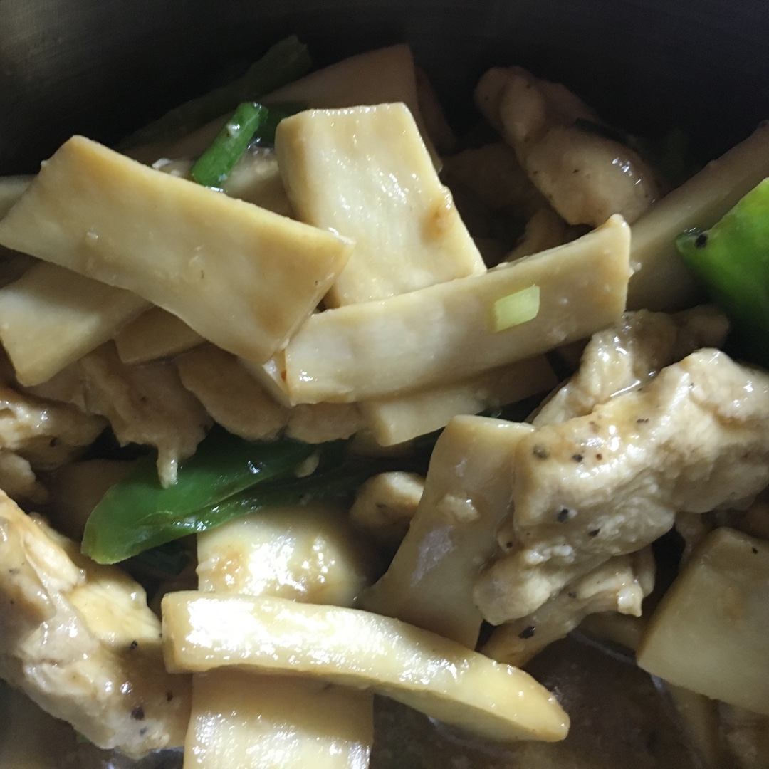 黑胡椒鸡肉炒杏鲍菇