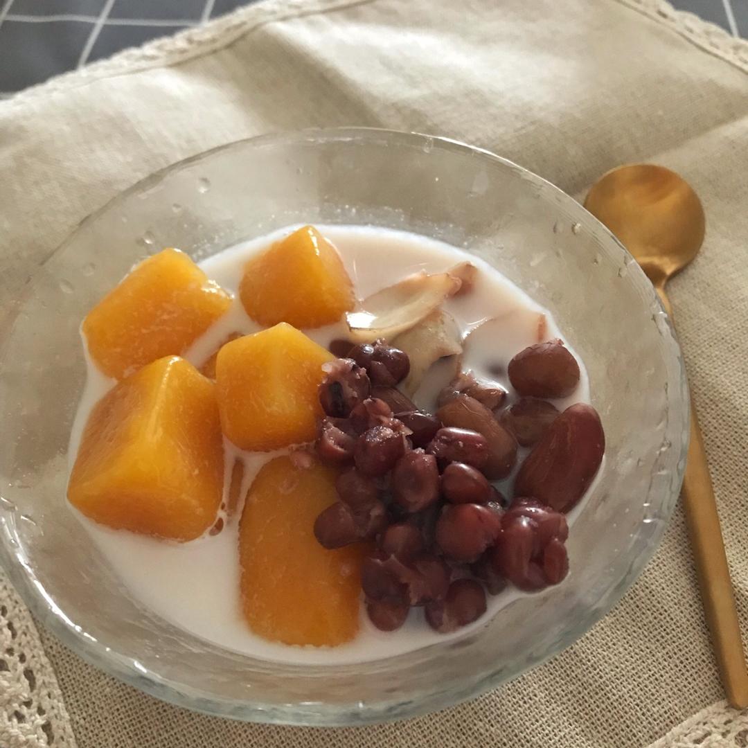 椰浆红豆芋圆烧仙草