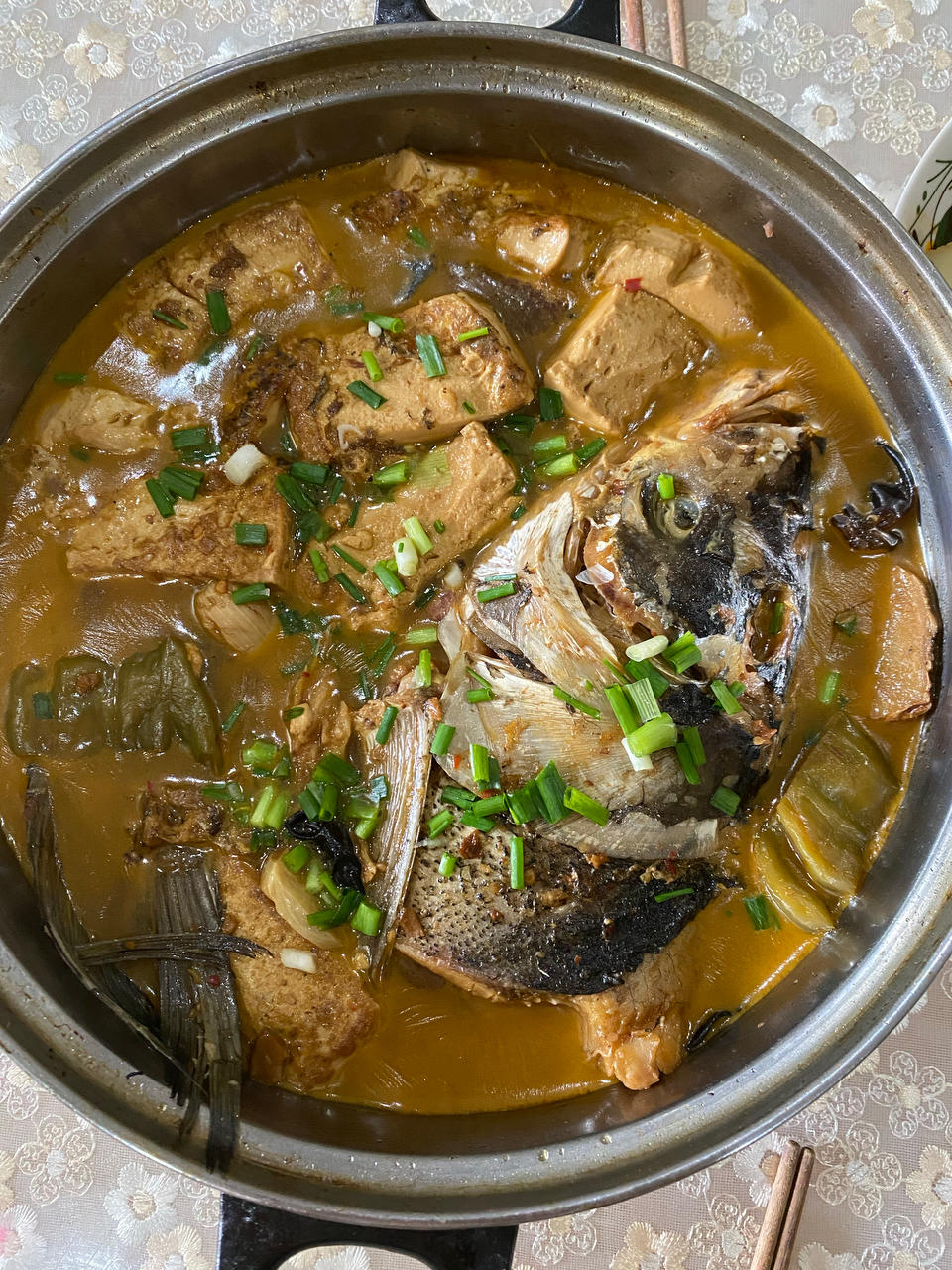 砂锅鱼头豆腐煲