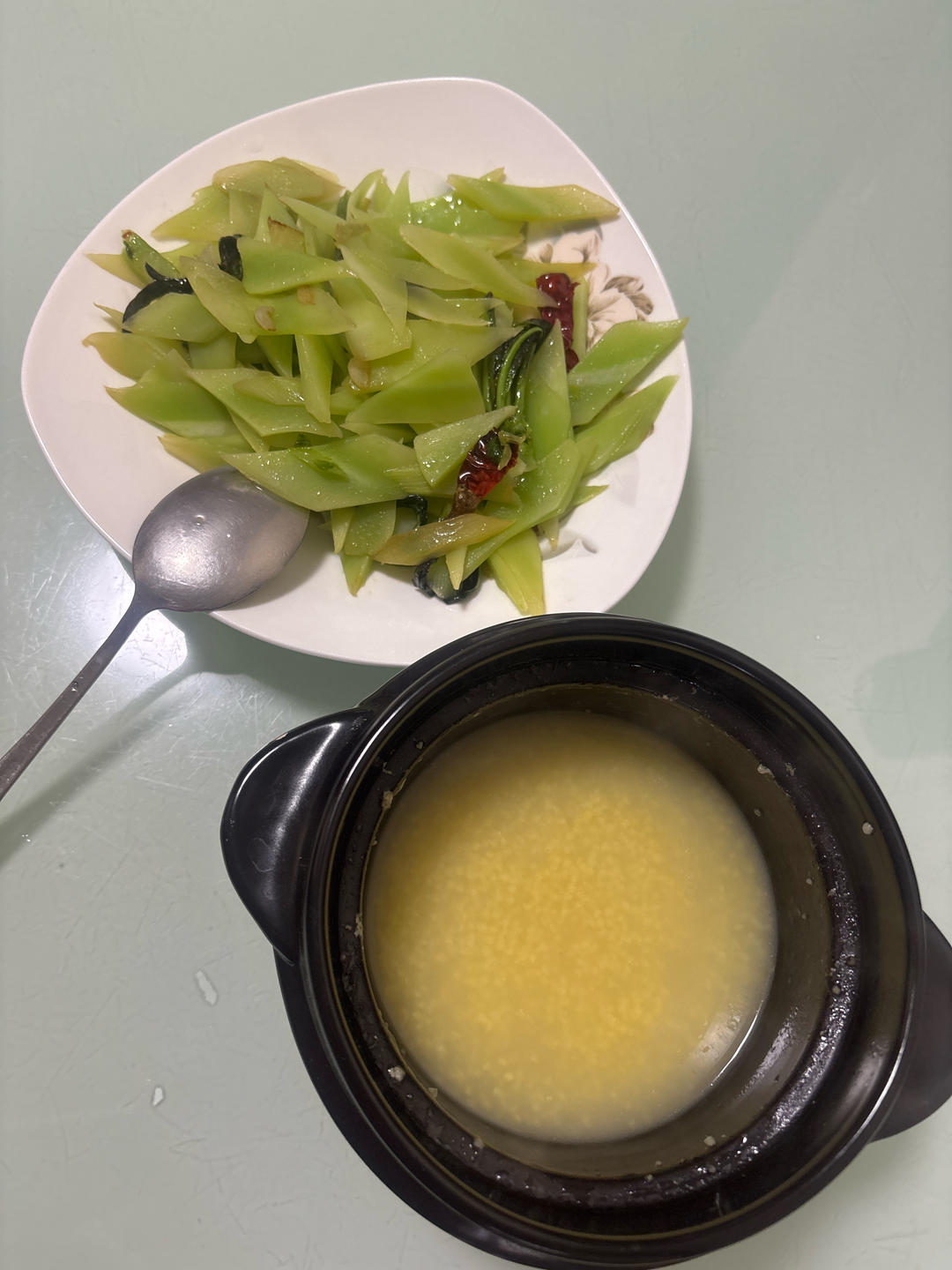 清炒莴笋