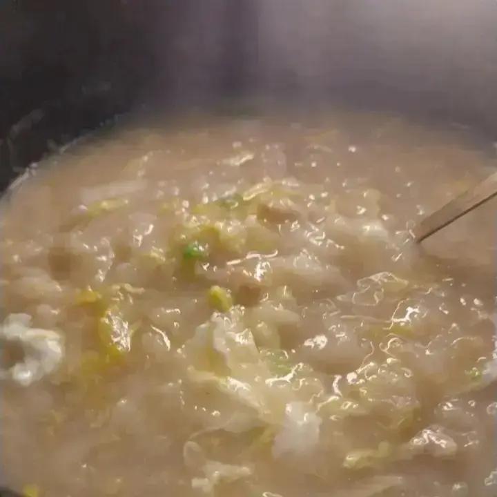 【白菜疙瘩汤】简单又营养的早晚餐