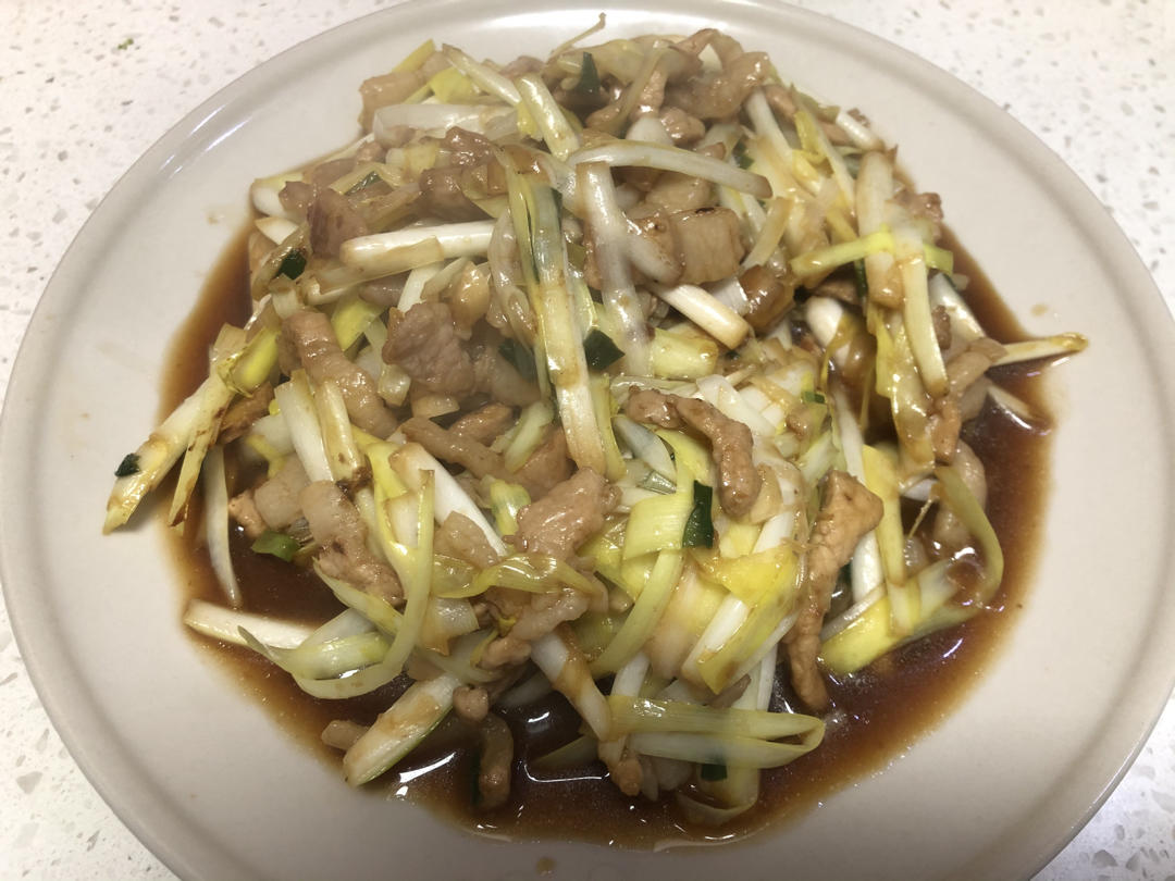 川菜俏荤的代表—韭黄肉丝