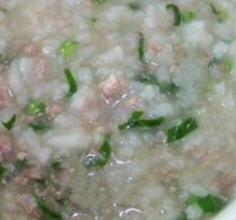 青菜排骨玉米粥(电饭煲简易版)