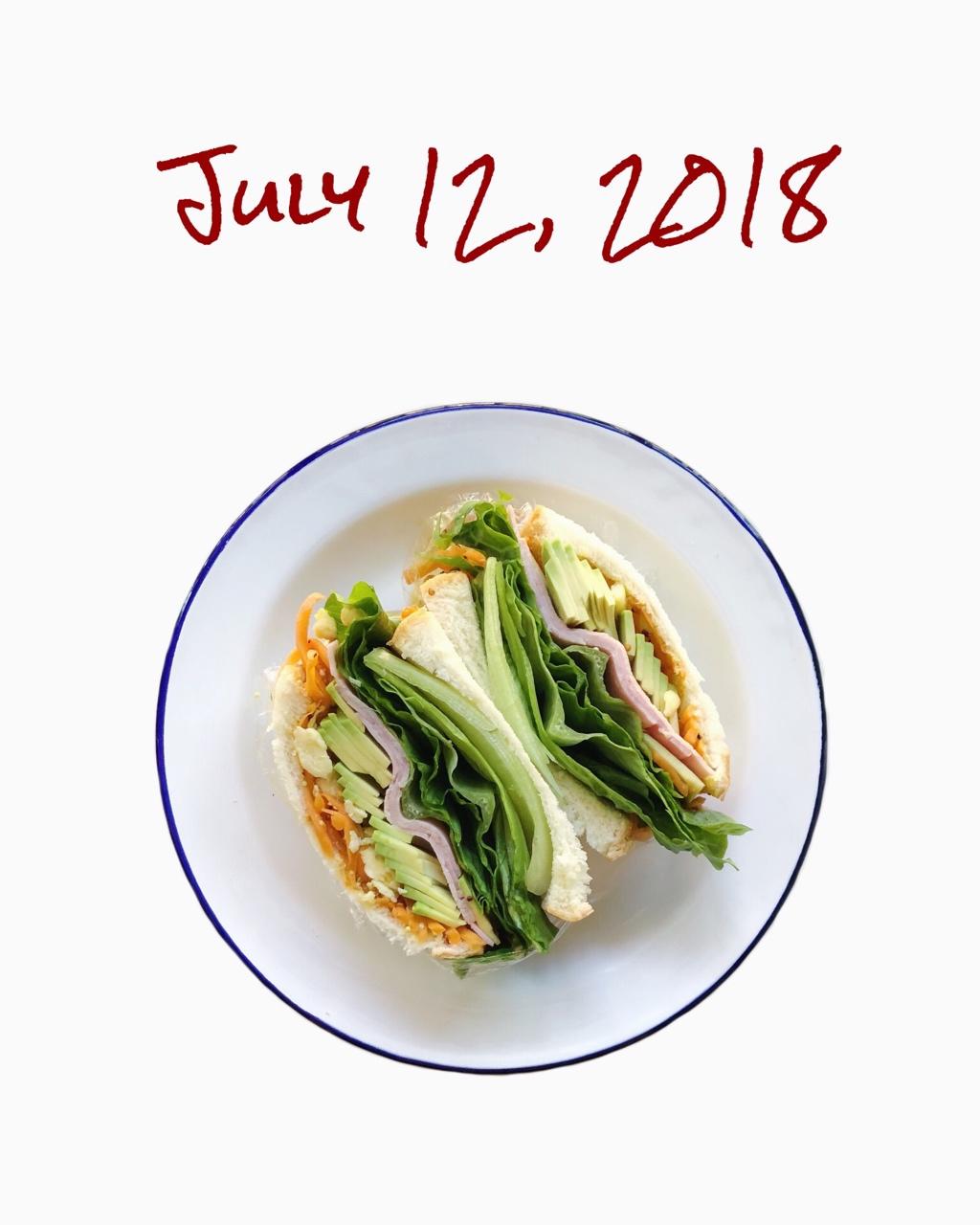 睡沙发才能吃上早餐