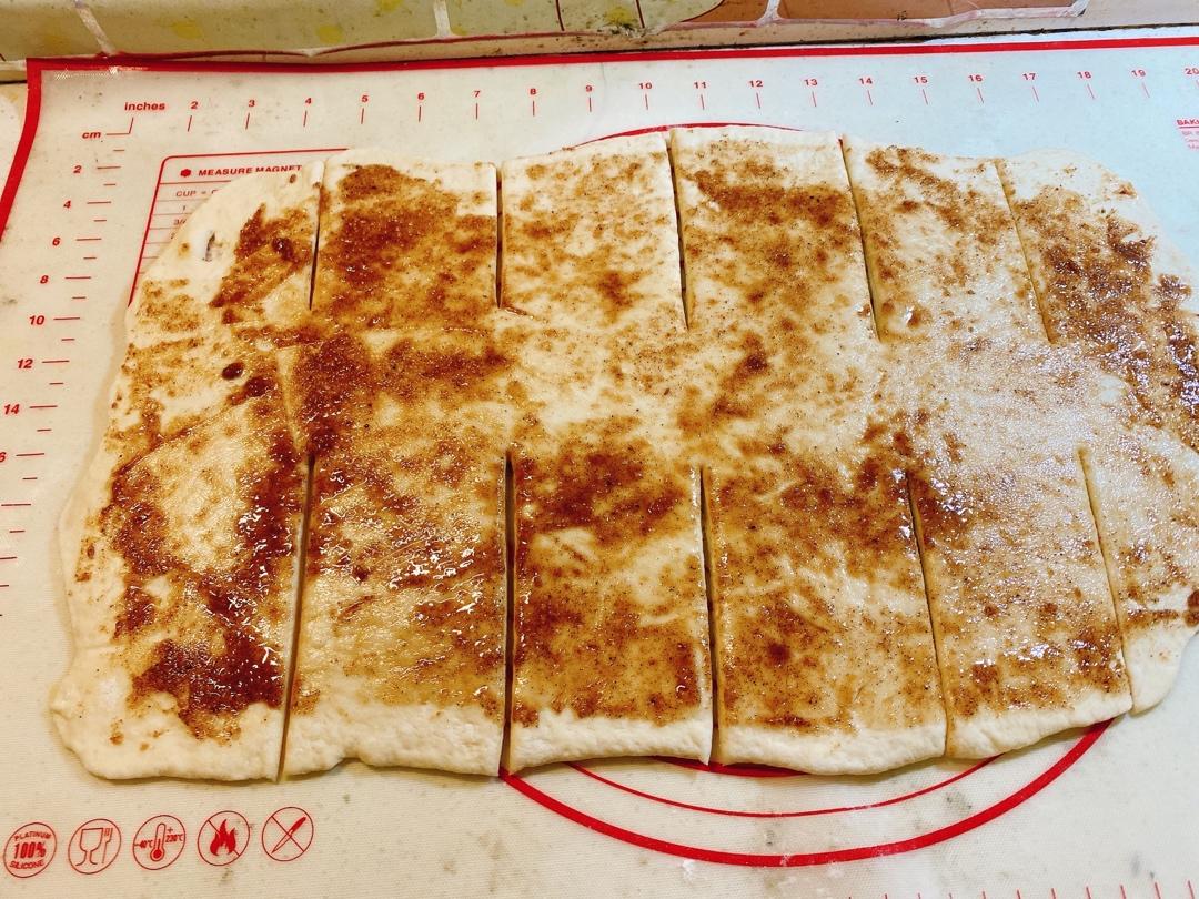 比蛋糕还好吃的发面千层饼，做法简单