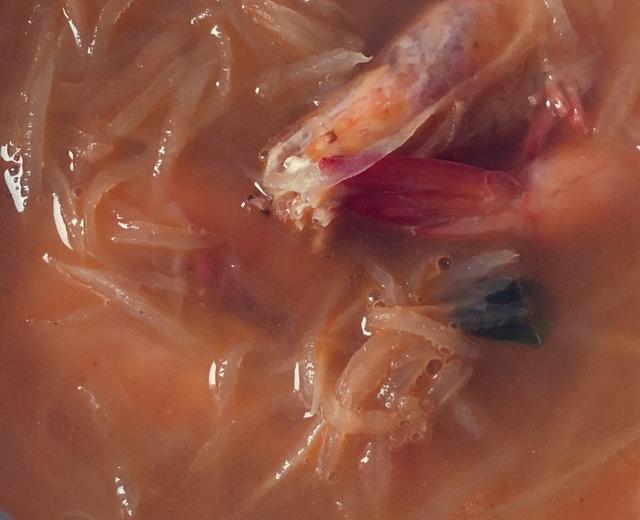 鲜虾萝卜汤的做法