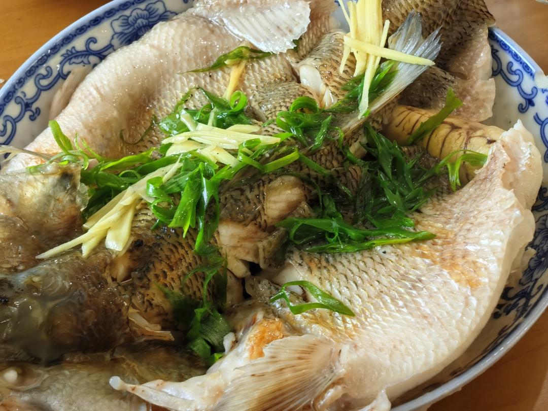 10分钟做 清蒸鲈鱼 （附切鱼图解）