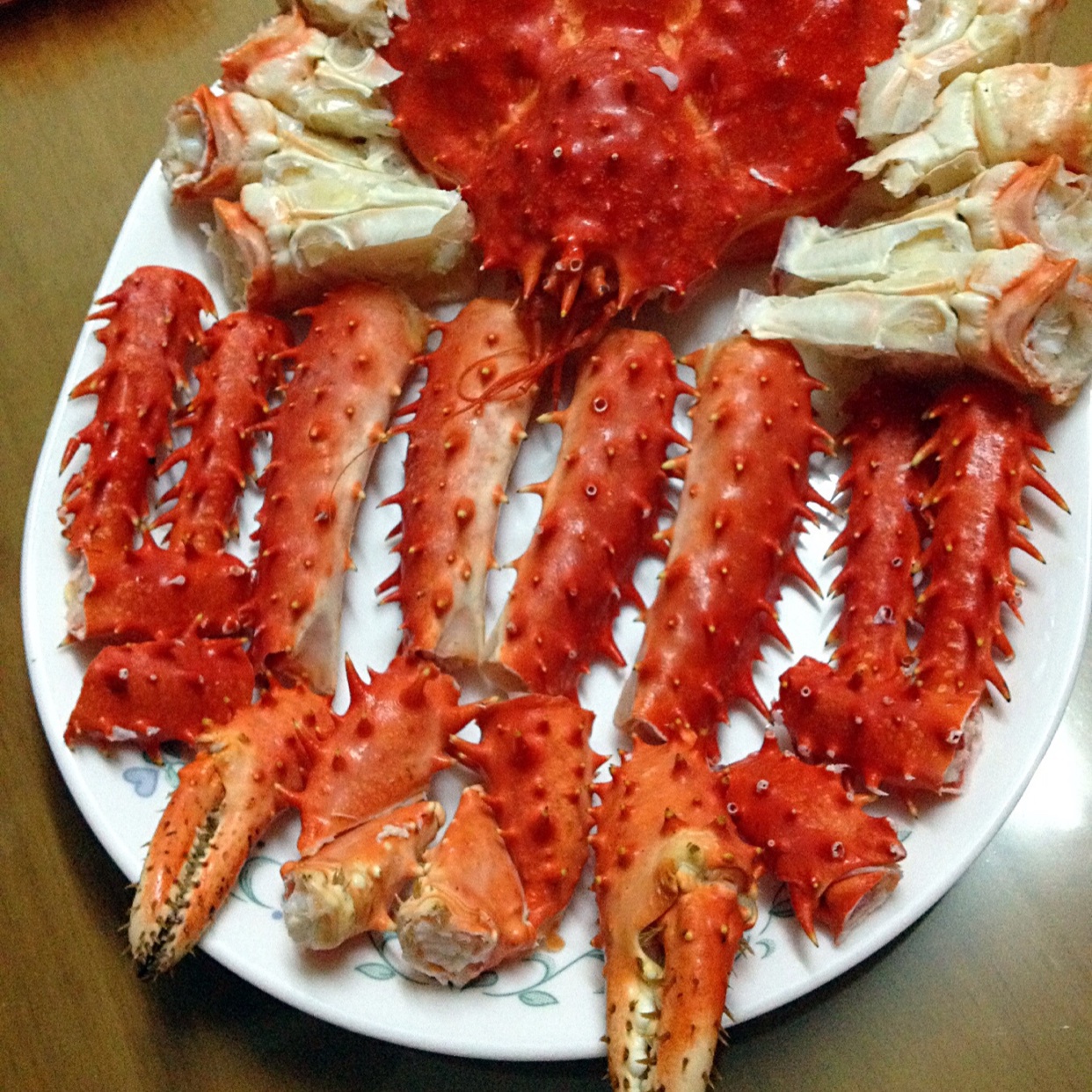 噢嘛哩嘛哩赑赑泓做的盐水煮帝王蟹