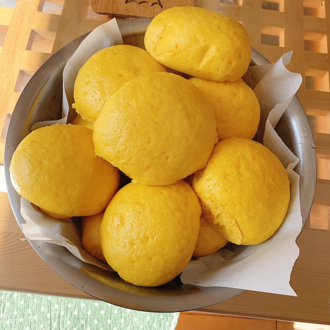 新手也可以--详解如何做出人见人爱、金黄的南瓜馒头