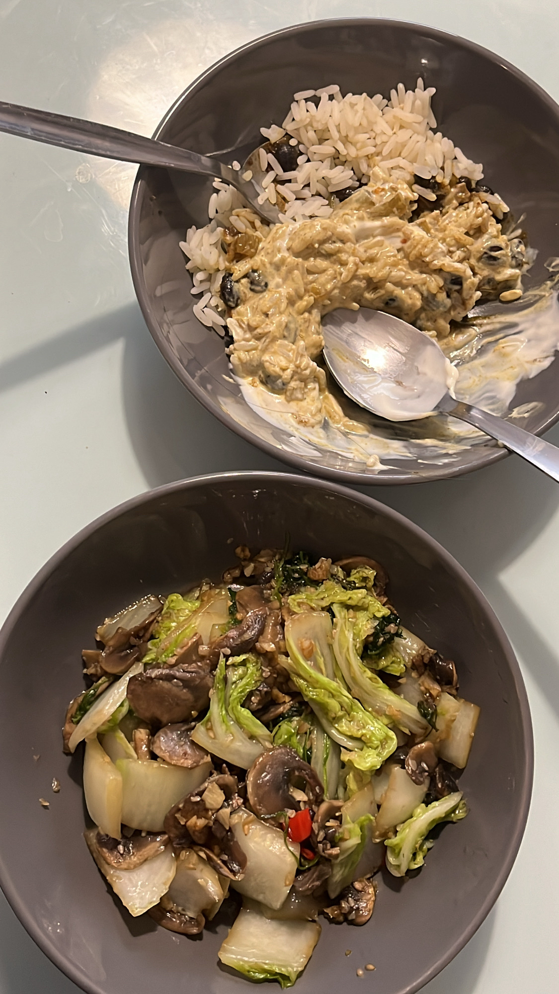 家常菜白菜炒蘑菇