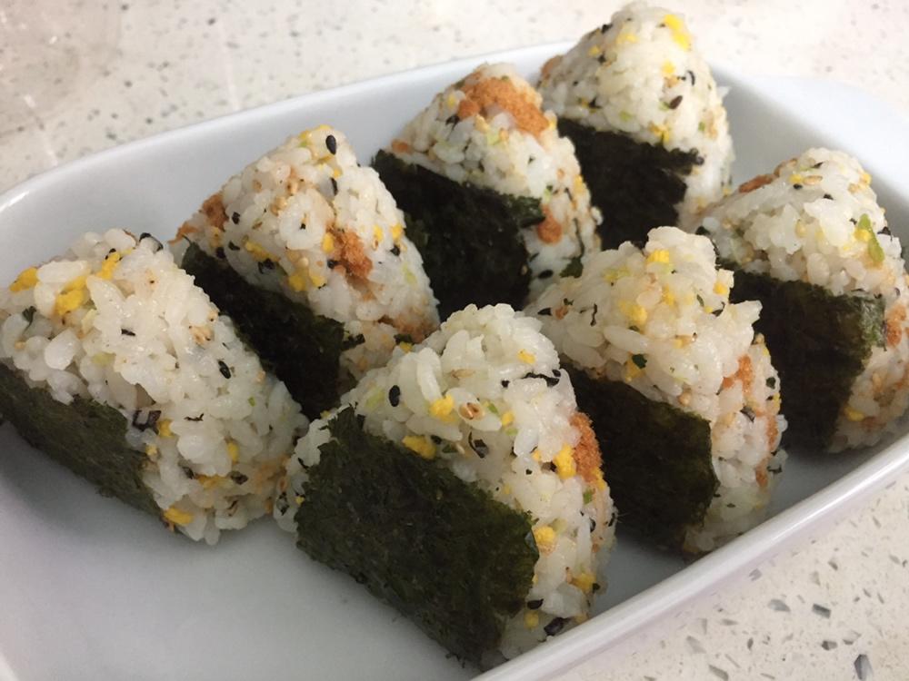 超超级方便的春日和风寿司饭团