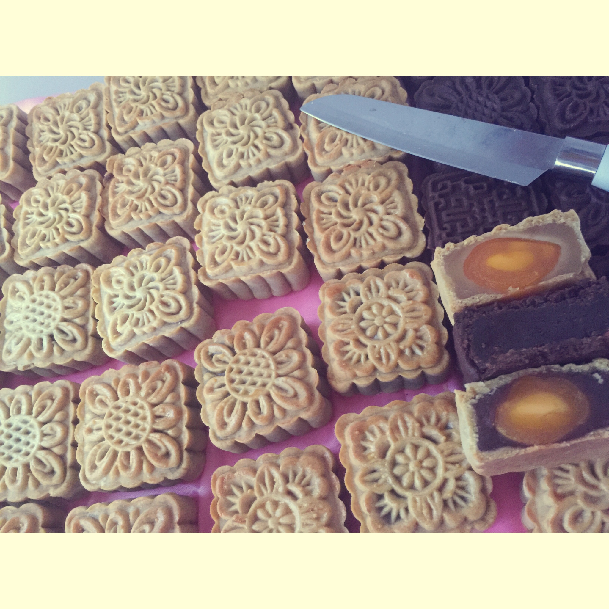 【曼食慢语】蛋黄莲蓉月饼