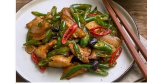 农家小炒肉，小炒肉(TM6专属体验，灵感每一刻，辣味中国)美善品小美食谱的做法