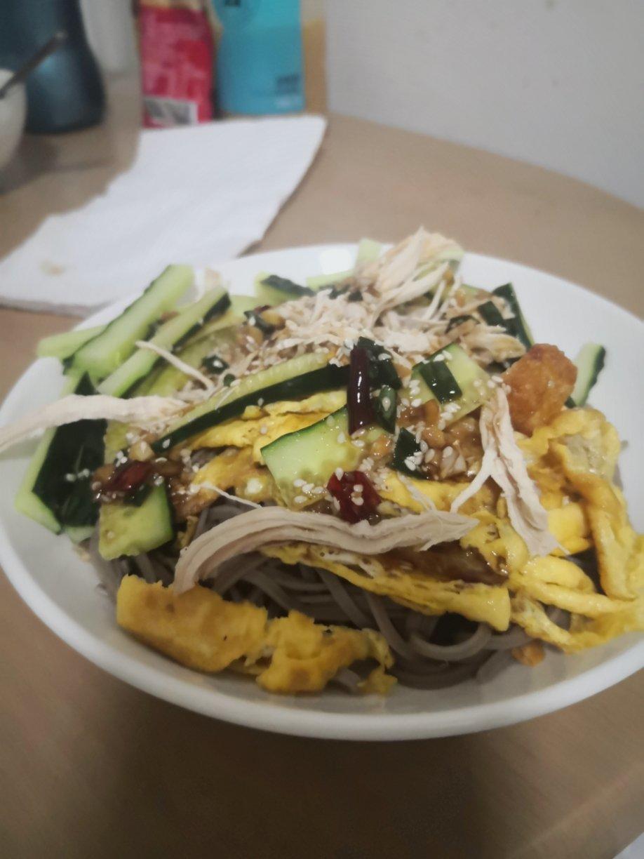 快手减脂餐❗️爆好吃的凉拌鸡丝荞麦面