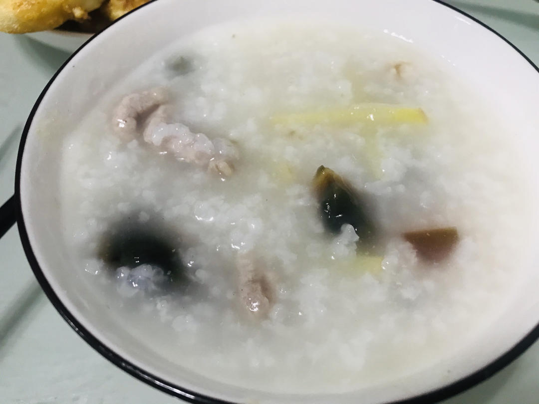 十五分钟快手之香滑皮蛋瘦肉粥(附五分钟电饭煲电压力锅更快捷方法)