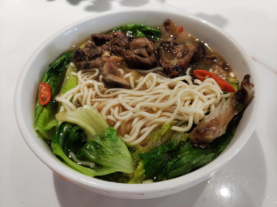 简单牛肉面(零厨艺）