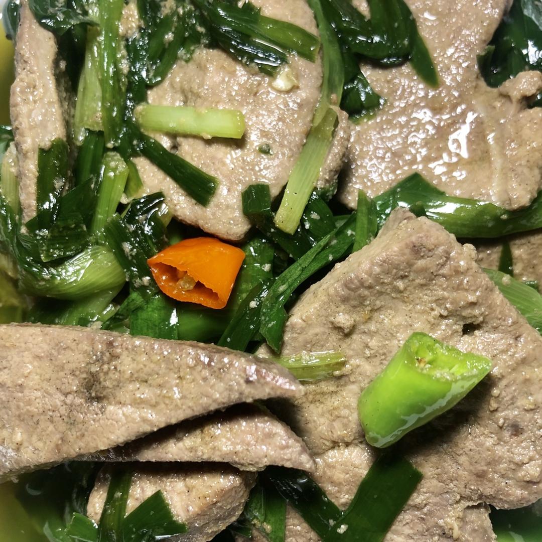 韭菜炒猪肝：阳春三月补血气！