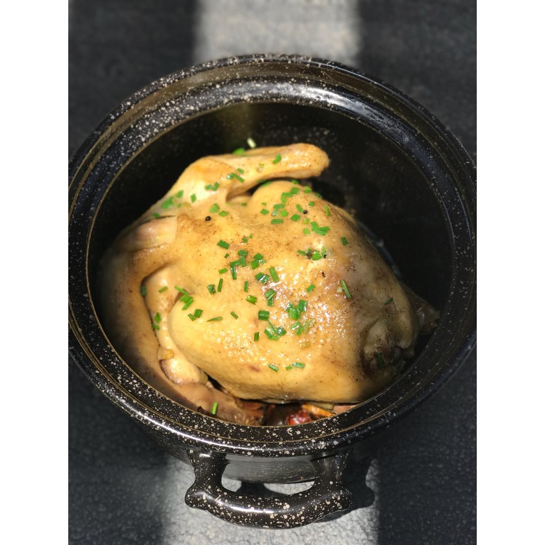 无水葱油童子鸡一一转自微博菜谱（Le Creuset铸铁炖锅）