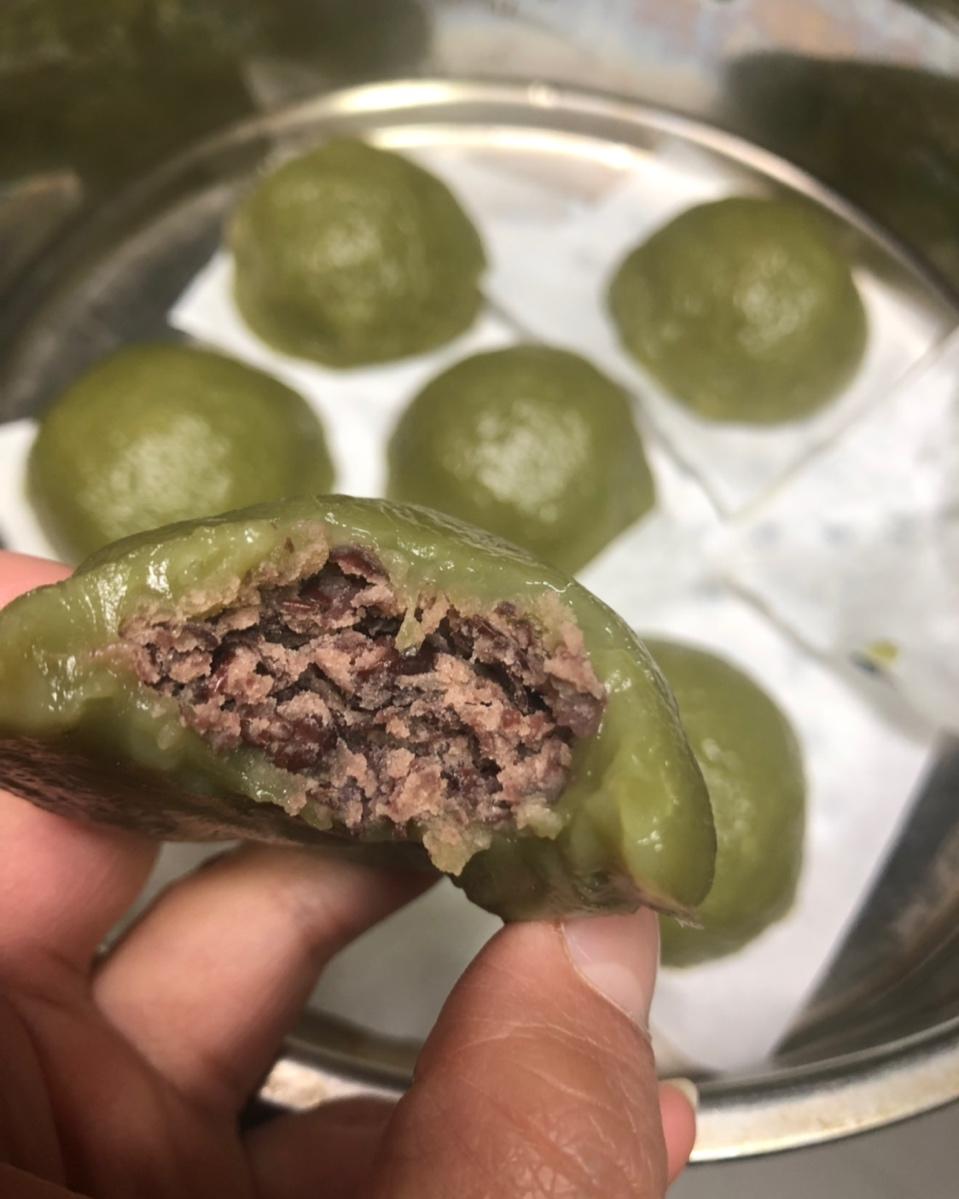 网红青团～～咸蛋黄肉松青团