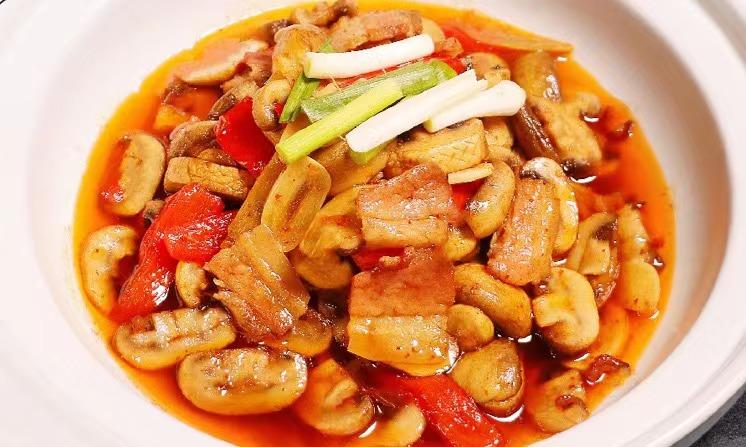 酱肉焗蘑菇 黄哈儿 标准操作流程的做法