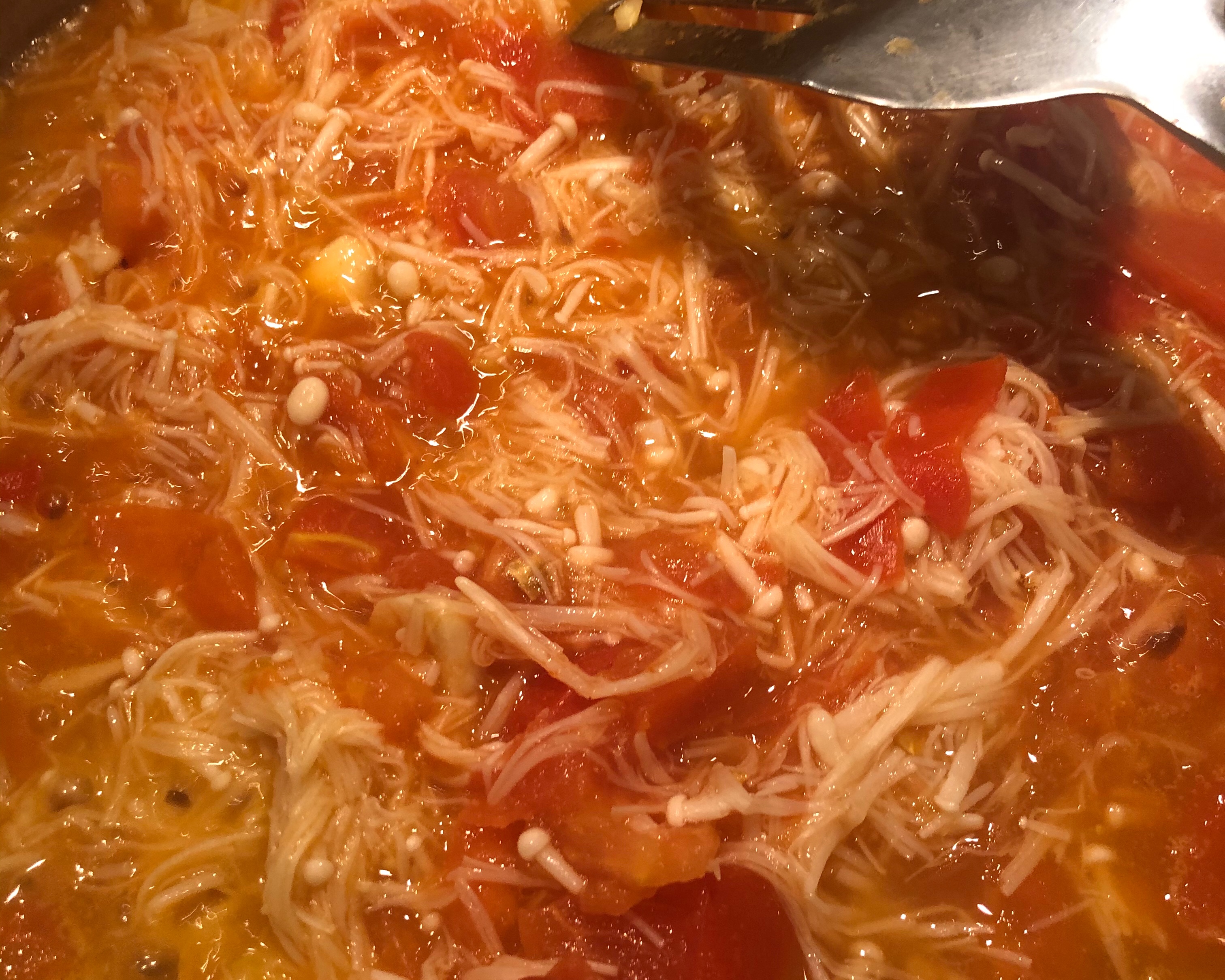 无油低脂酸辣番茄金针菇的做法 步骤4