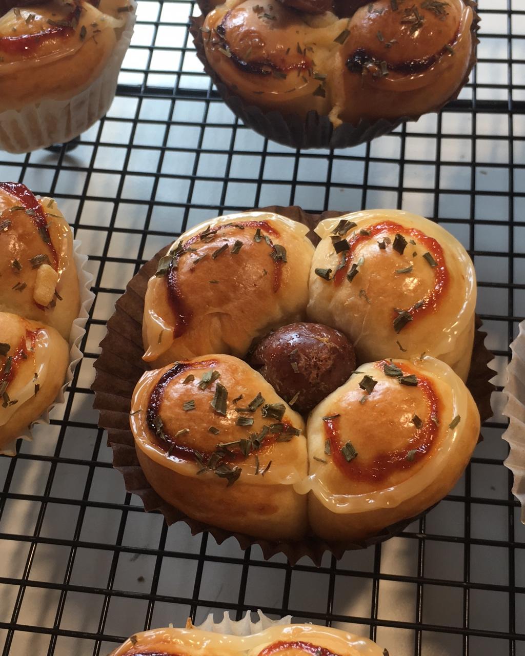 花朵香肠小餐包