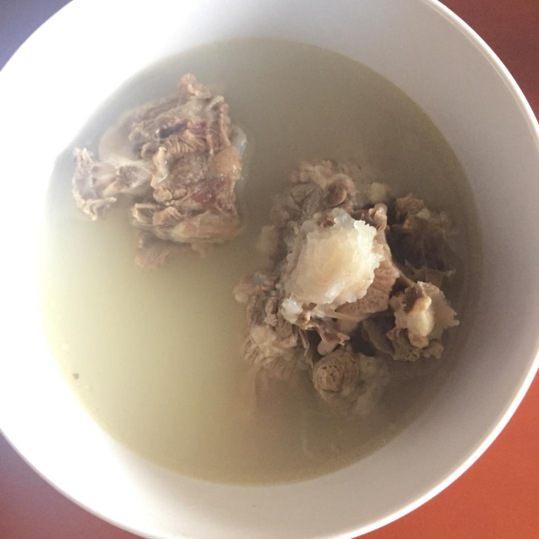 韩式清炖牛尾汤