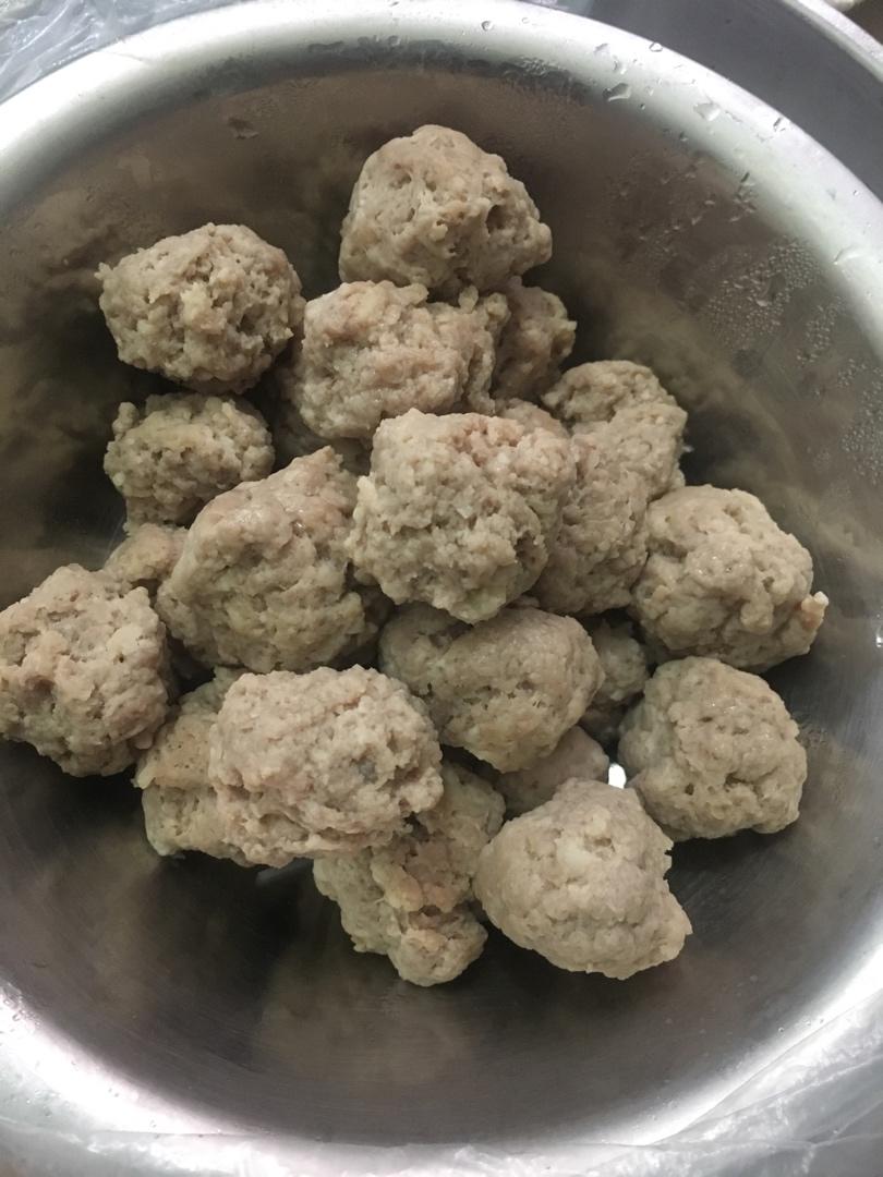 猪肉丸子的做法