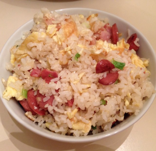 香肠蛋炒饭