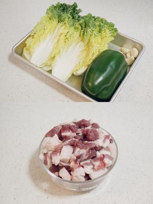 青圆椒白菜猪肉馅饺子的做法 步骤1