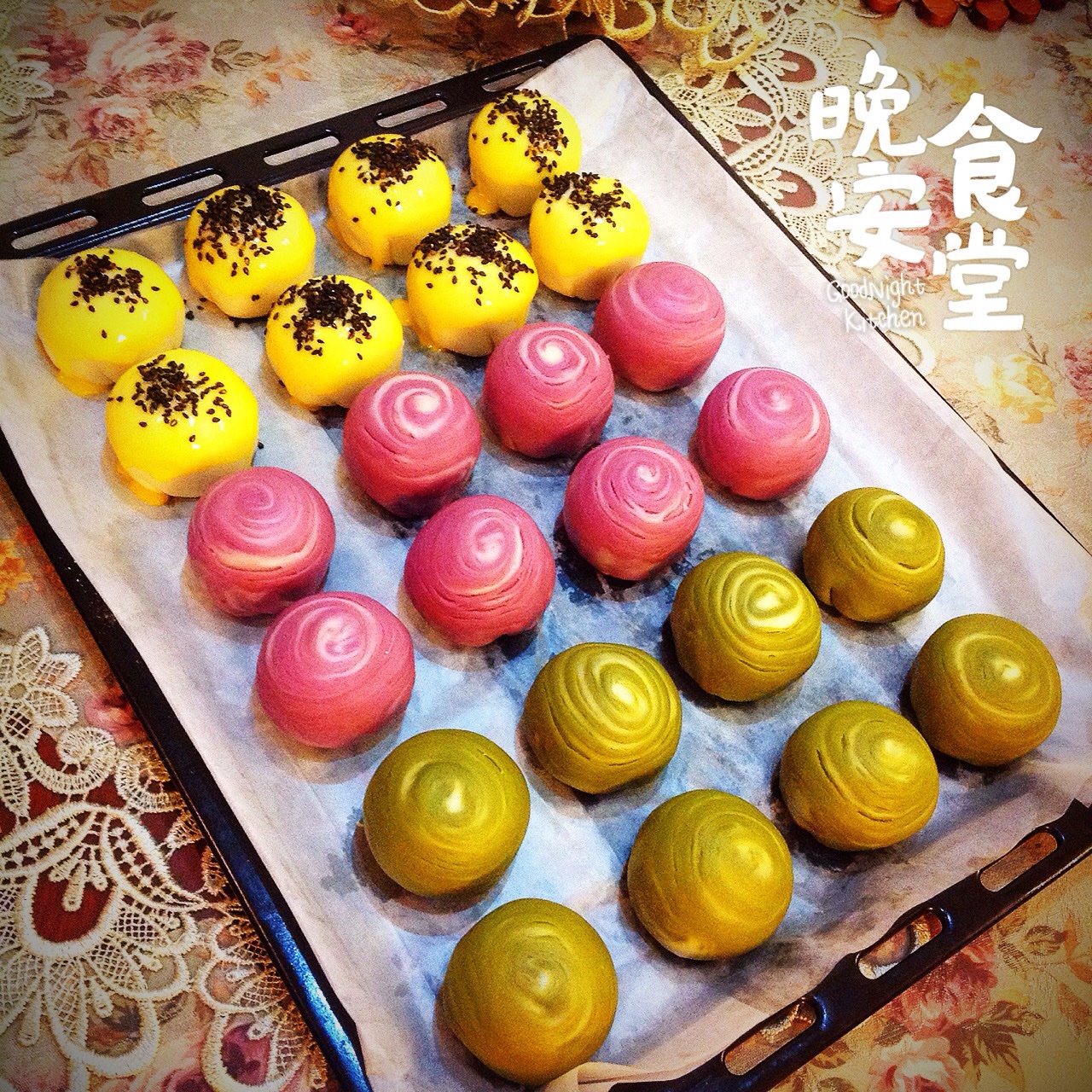 蛋黄酥~紫薯、抹茶、原味~花好月圆，中秋快乐~内附一次做六色蛋黄酥方法~