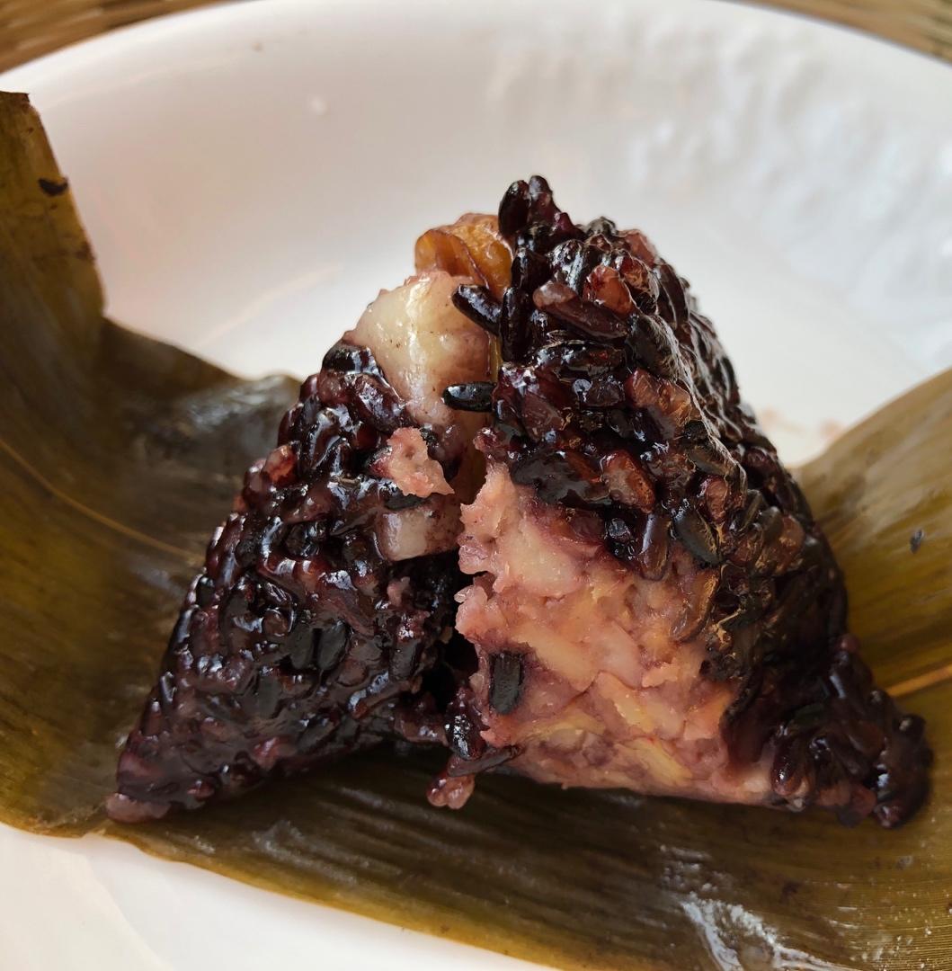 绿豆板栗黑米粽