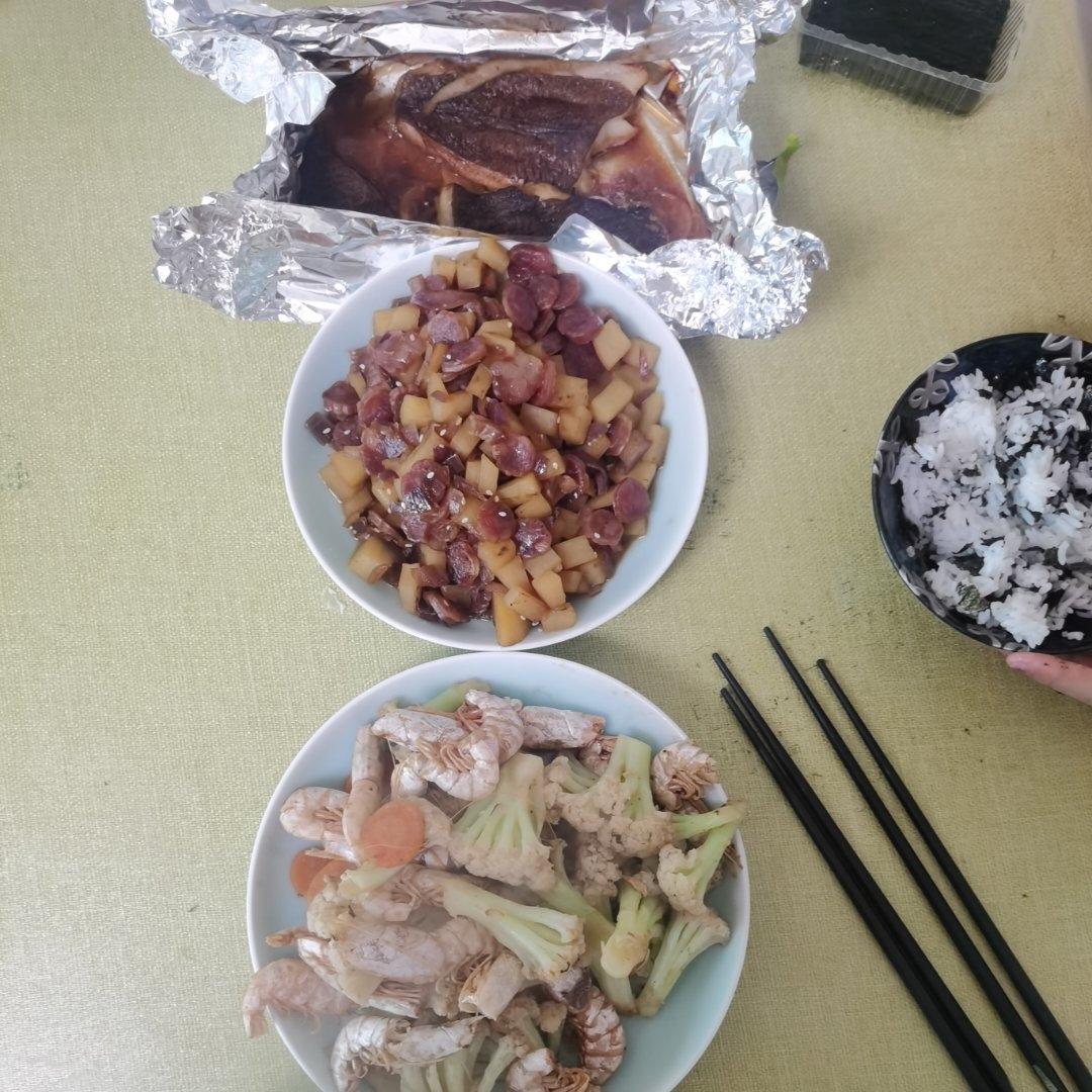 烧烤风味的土豆小香肠