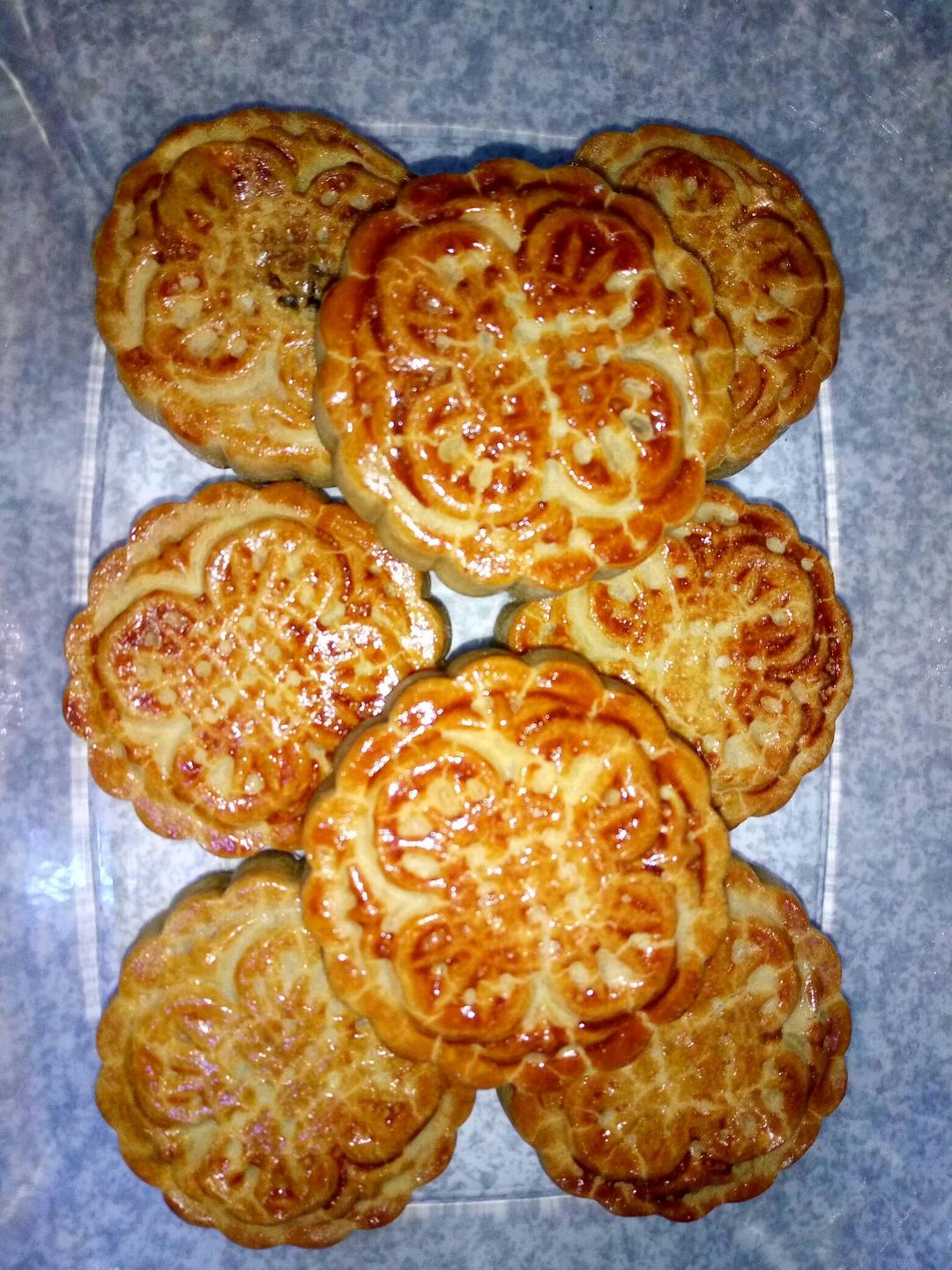 广式月饼－－蛋黄豆沙月饼