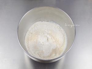 奶油蛋清土司（一次发酵）的做法 步骤1
