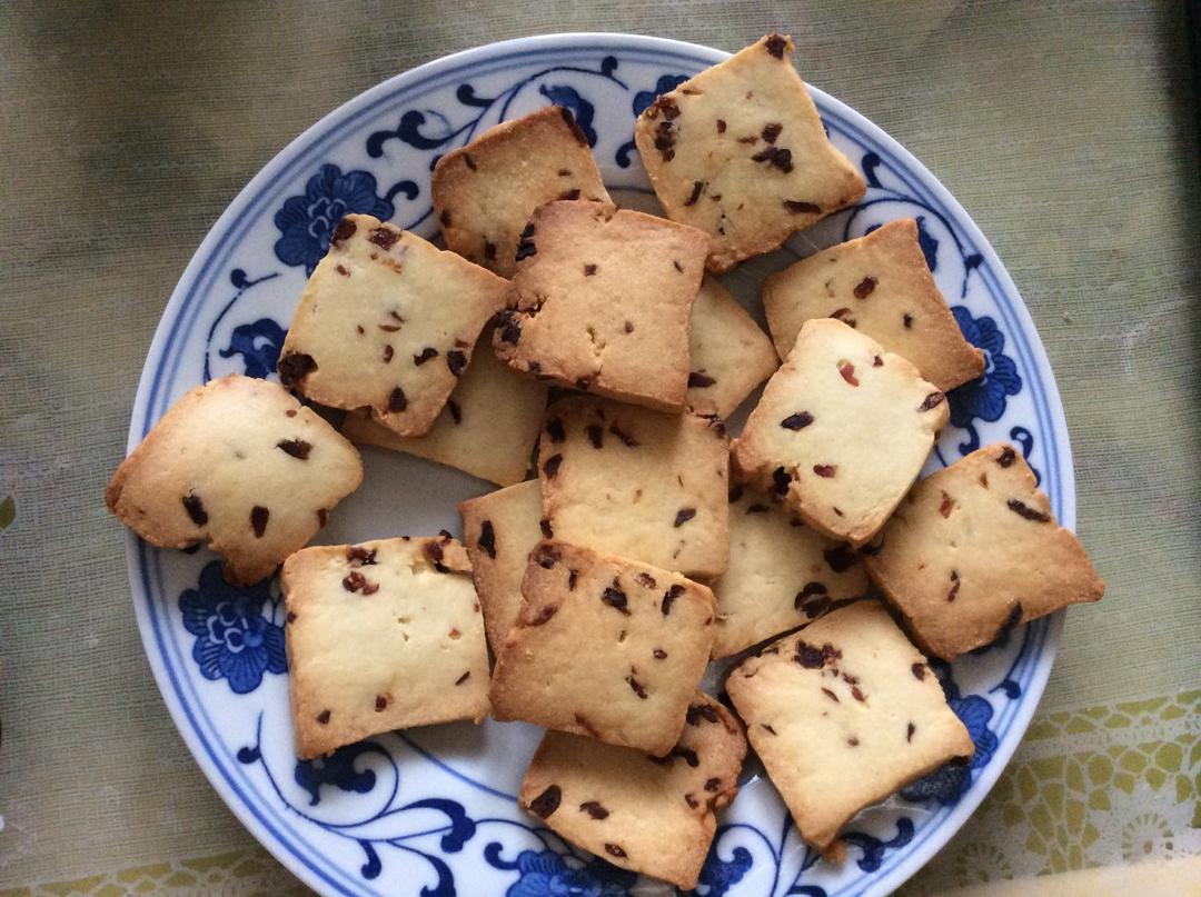 超快手 普通面粉也一样成功的蔓越莓饼干