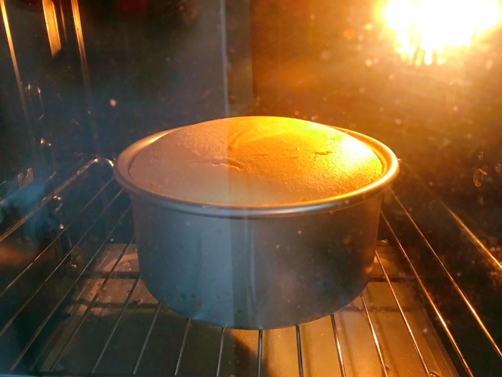 六寸戚风蛋糕