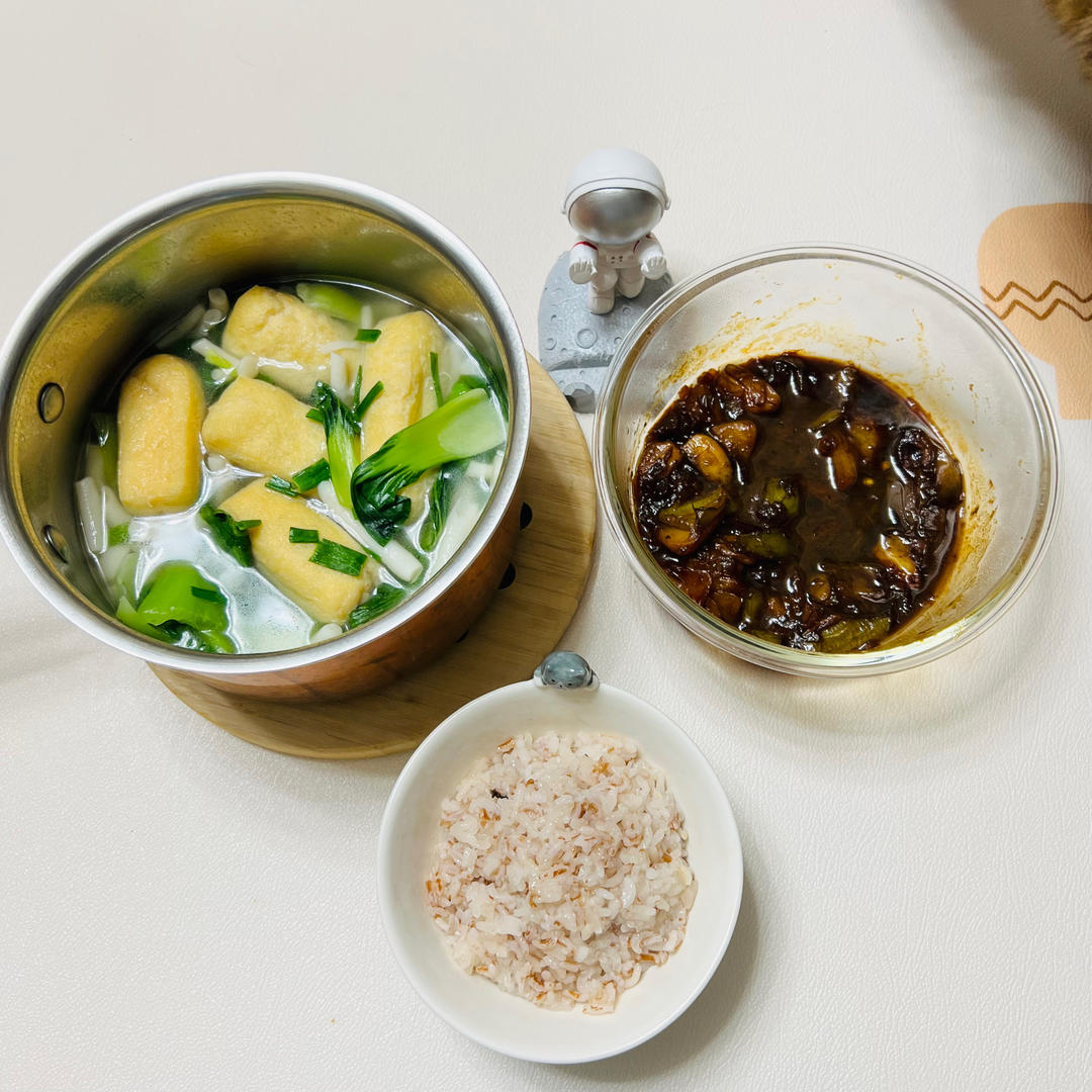 油豆腐青菜汤
