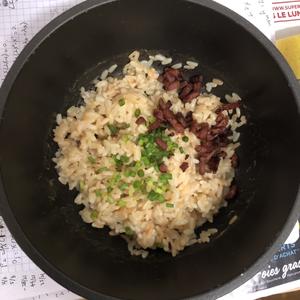 葱香培根鸡蛋烩饭risotto的做法 步骤7