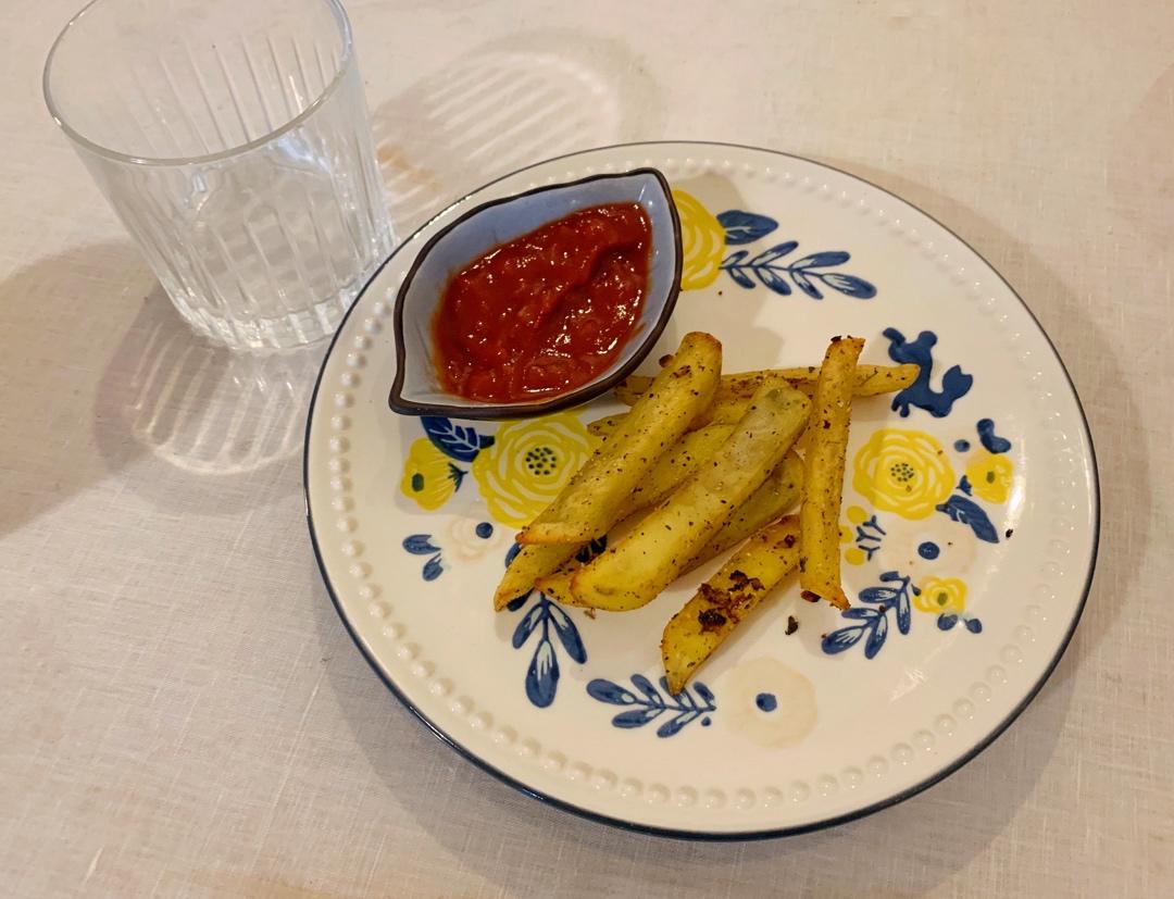 欧芹海盐烤薯条Chips with Parsley Salt——北鼎烤箱食谱