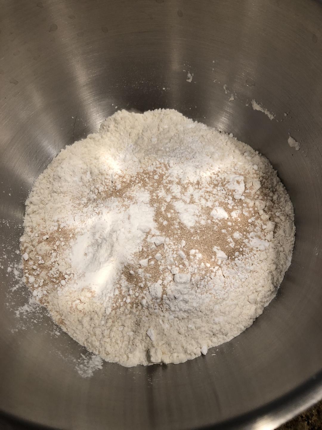 纯奶手撕吐司的做法 步骤1