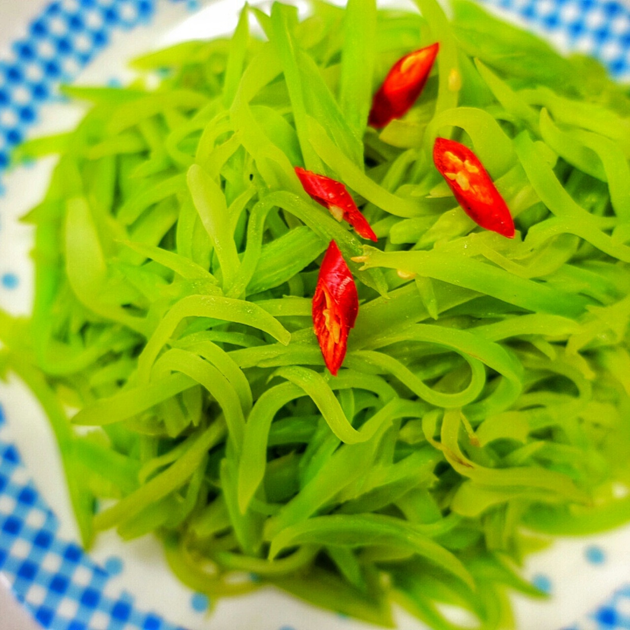 清炒莴笋丝