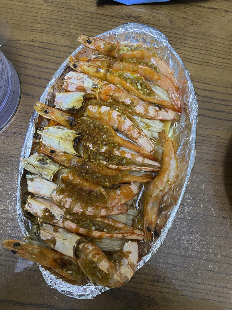 蒜蓉金针菇烤花蛤虾