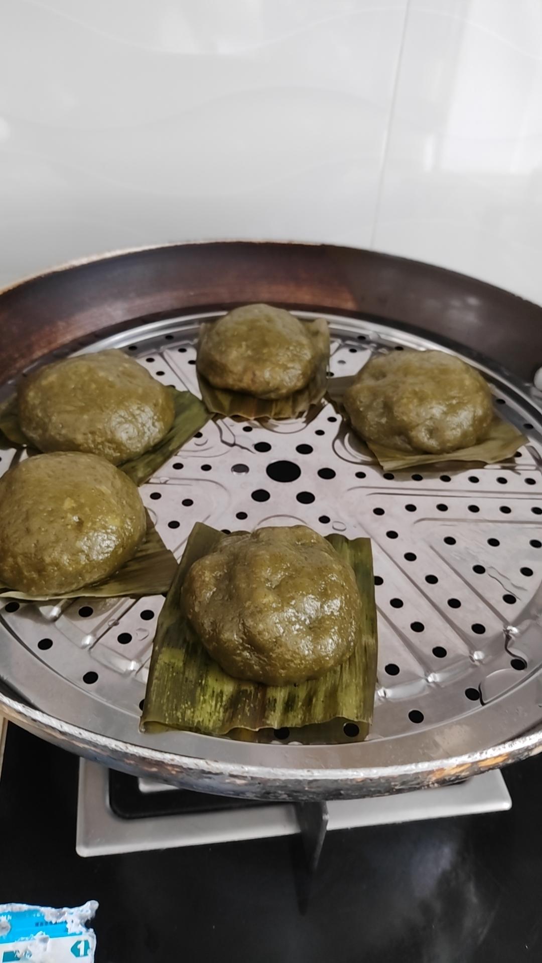 淡水客家艾茶果(清明粄)艾粄