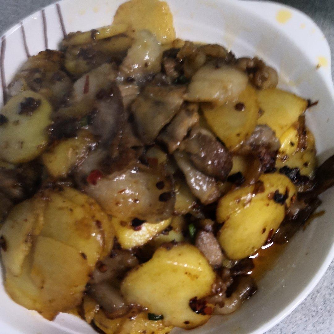 土豆回锅肉