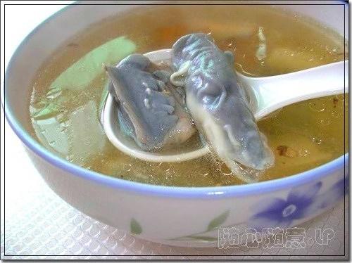 清炖河鳗汤的做法