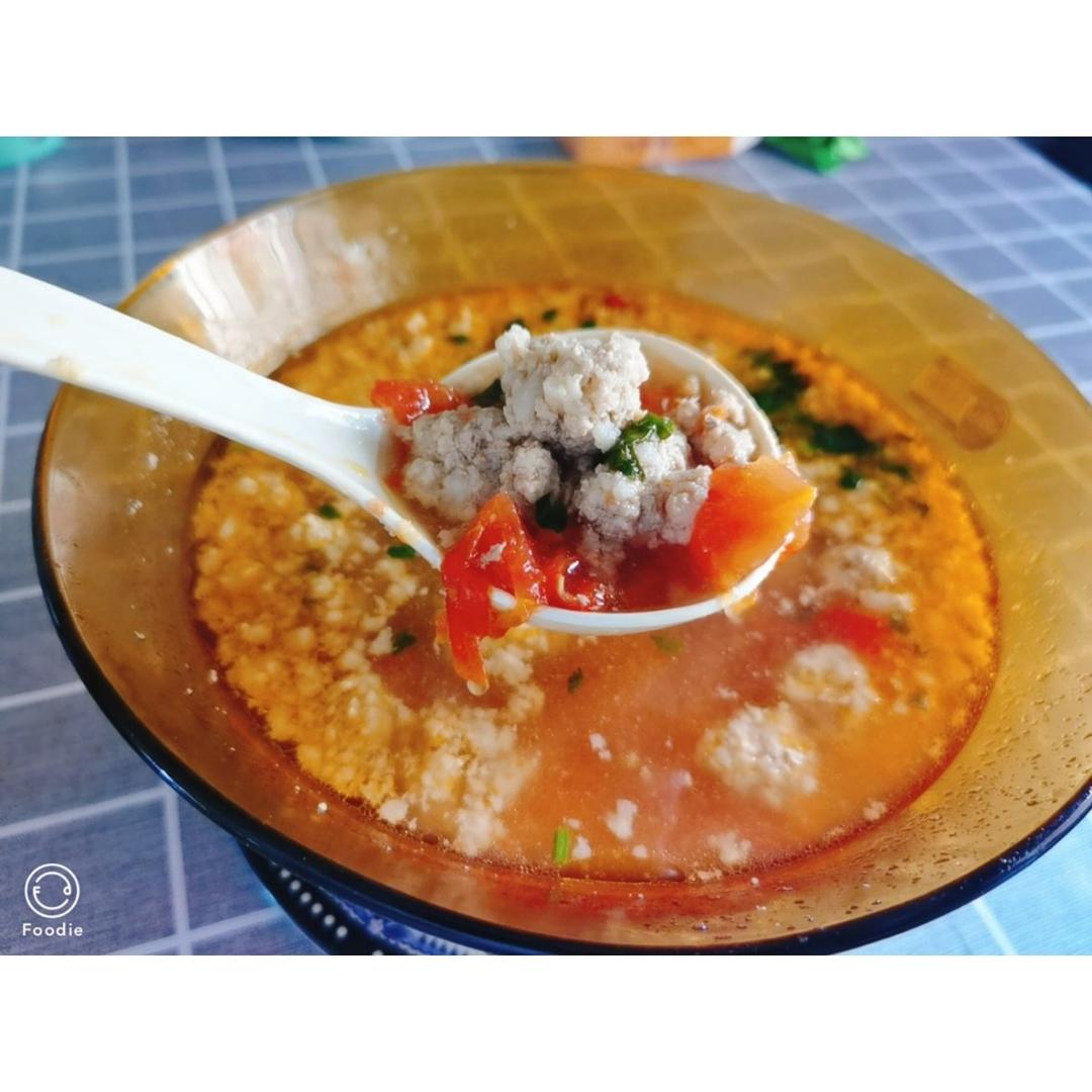 家传浓汤西红柿🍅猪肉丸子汤