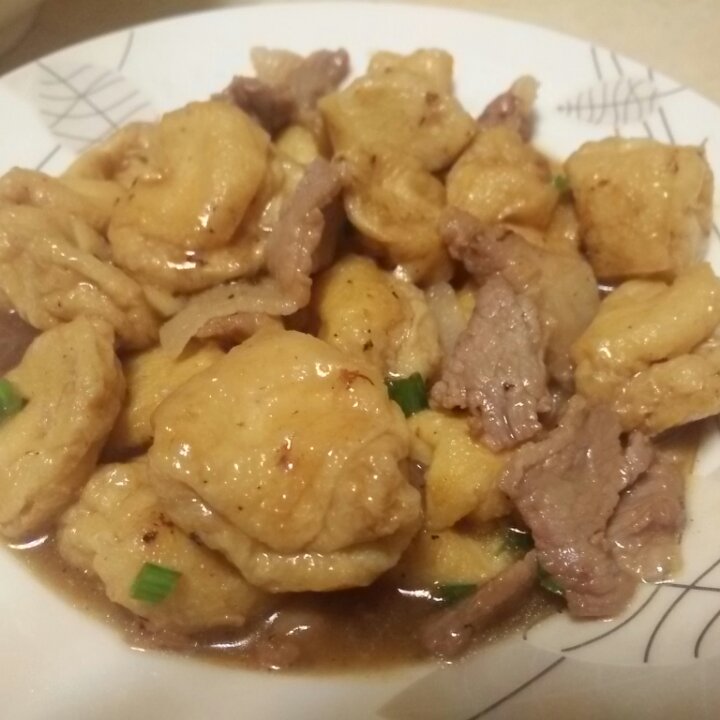 豆腐泡炒肉片