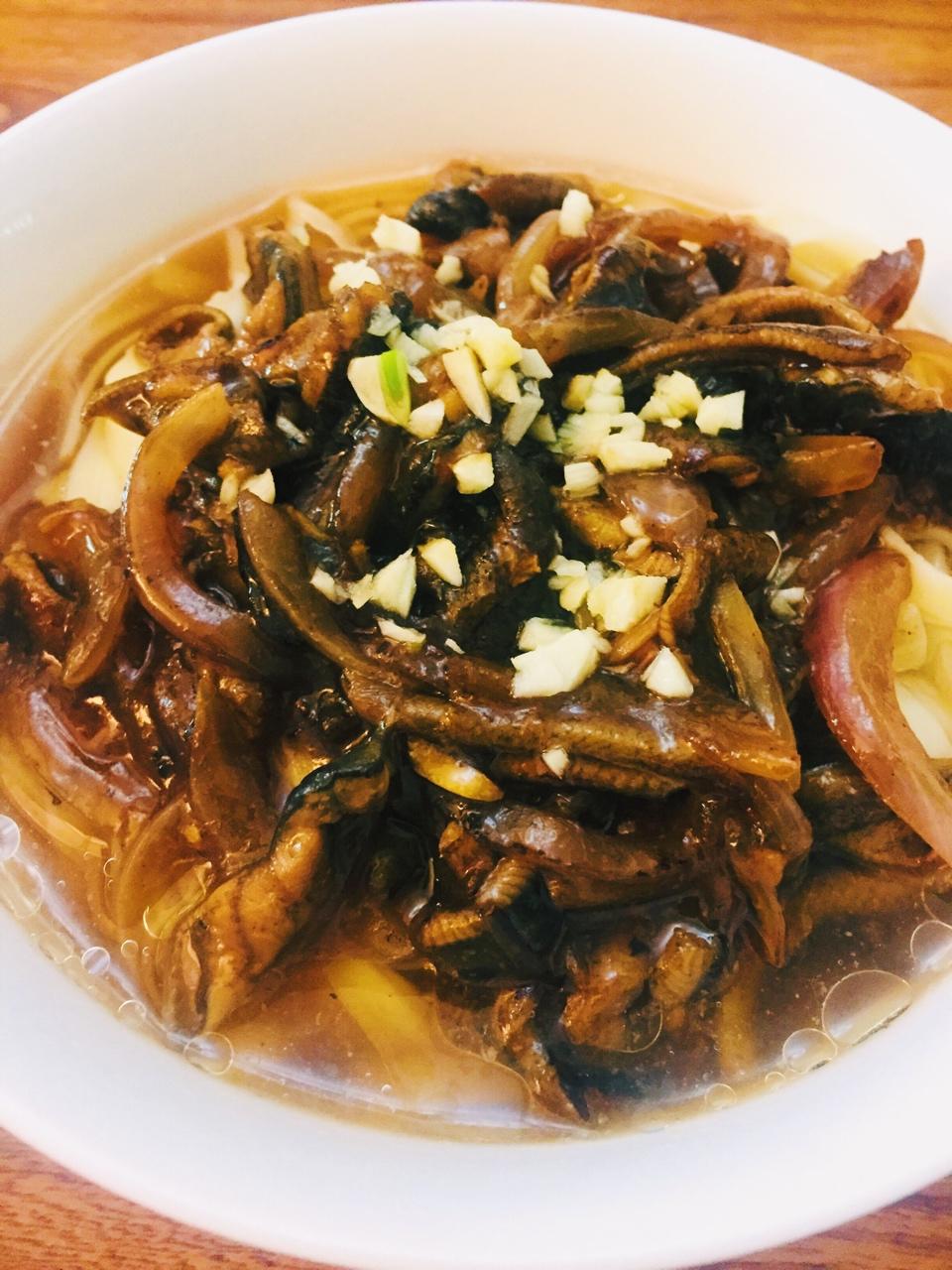 【响油鳝丝面】